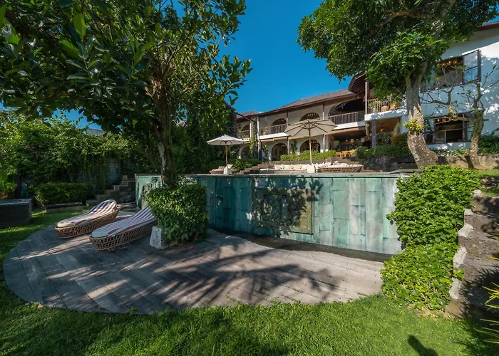 Villa Rimba - Luxury Lush Estate In