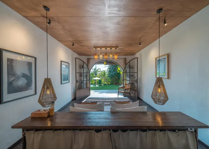 Rimba - Luxury Lush Estate In *