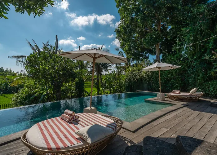 Rimba - Luxury Lush Estate In *