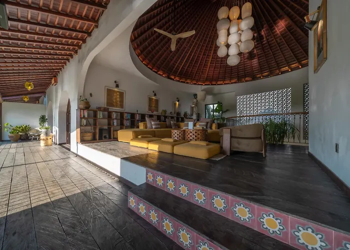 Rimba - Luxury Lush Estate In