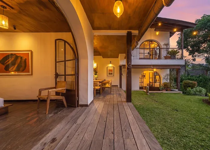 Rimba - Luxury Lush Estate In *