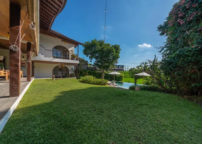 Villa Rimba - Luxury Lush Estate In